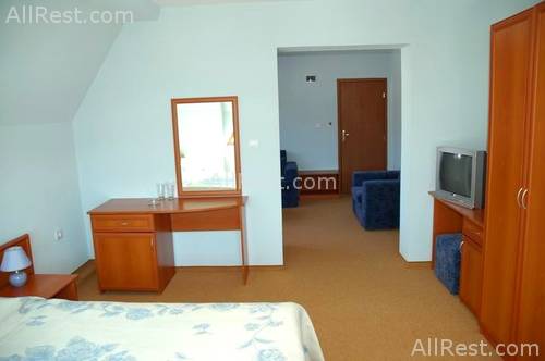 Crystal Hotel 5